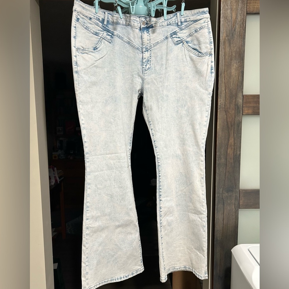 Ranch DressN Jolene Light Wash Bootcut Jeans 3XL